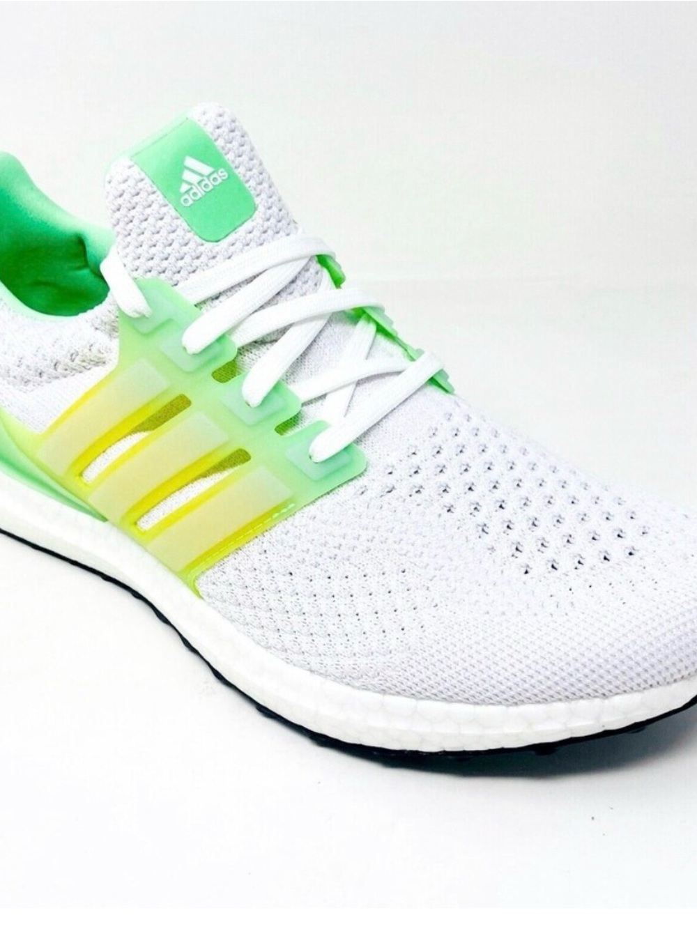 Adidas UltraBoost 5.0 DNA
White Beam Green Mens
Running Shoes GV8730